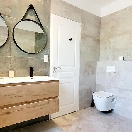 Les Oliviers, Piscine Chauffee Xxl, Jardin De 2500m2, Ping Pong, Proche Et Villa Léon