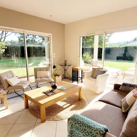 Les Oliviers, Piscine Xxl, Sauna, Jardin De 2500m2, Ping Pong, Proche Et *