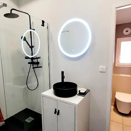 Les Oliviers, Piscine Chauffee Xxl, Jardin De 2500m2, Ping Pong, Proche Et Léon