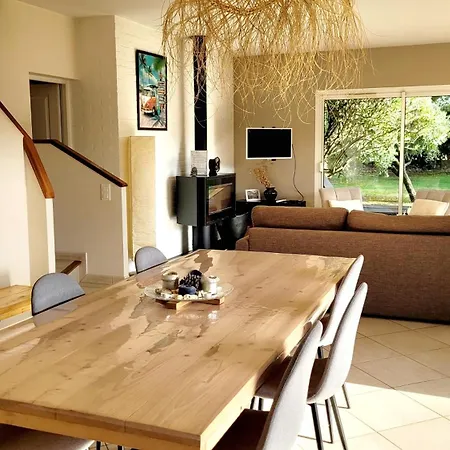 Les Oliviers, Piscine Xxl, Sauna, Jardin De 2500m2, Ping Pong, Proche Et * Léon
